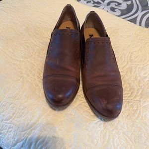 Beautiful shoes that look great with blue jeans